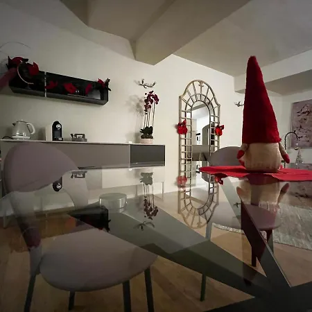 דירה Maison Del Ducato Cavour 37 *