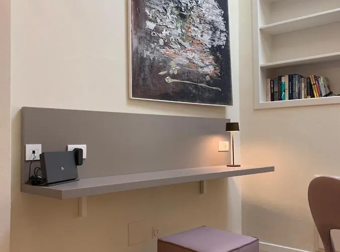 Apartament Maison Del Ducato Cavour 37 *