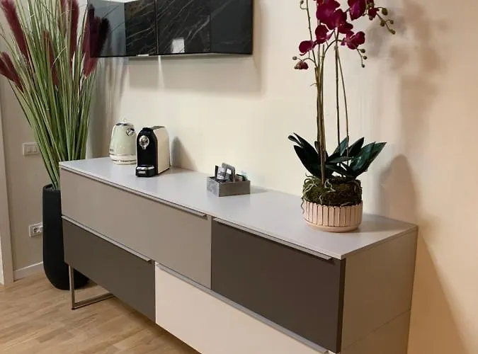 Maison Del Ducato Cavour 37 *